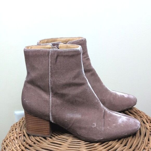 Talbot's Harlow Blush Velvet Boots Side Zip Size 7.5 - Picture 1 of 10